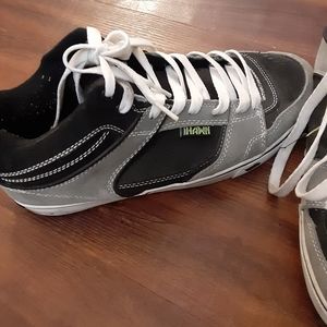 Mens skater sneakers Tony Hawk brand sneakers black and grey shoes size 11